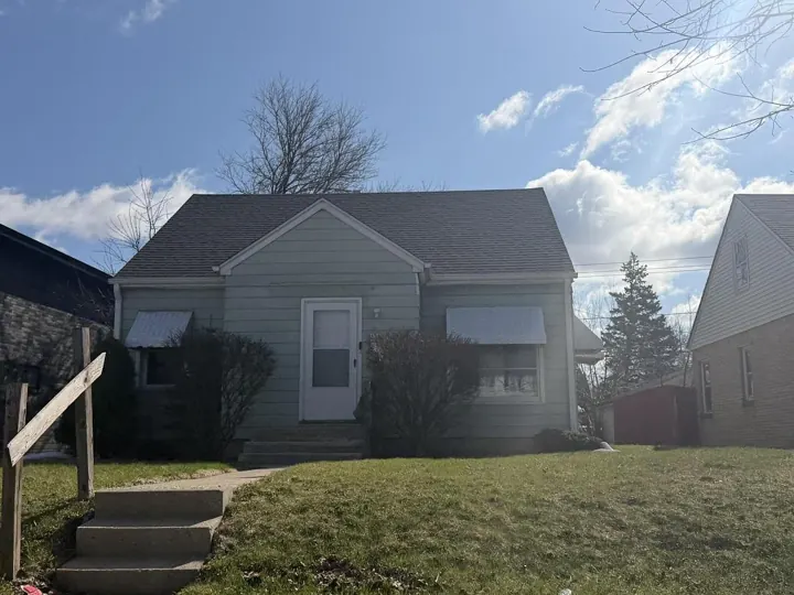 4548 N 76th St, Milwaukee, renovated by Happy Construction