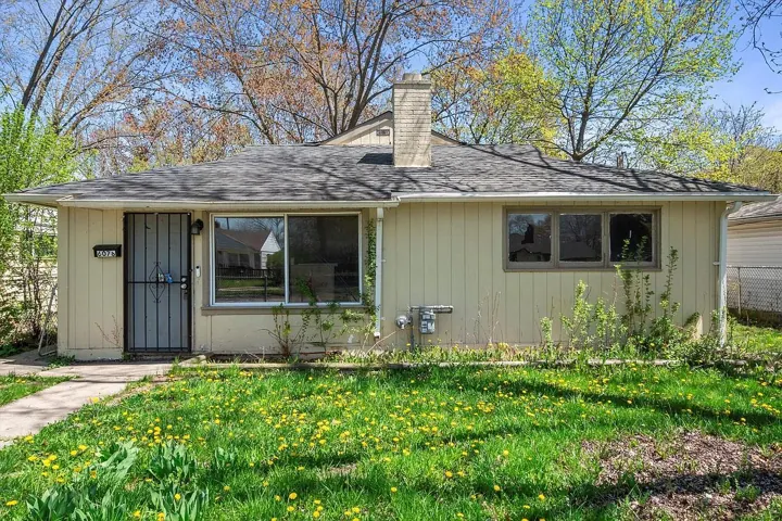 6078 N 39th St, Milwaukee, renovated by Happy Construction