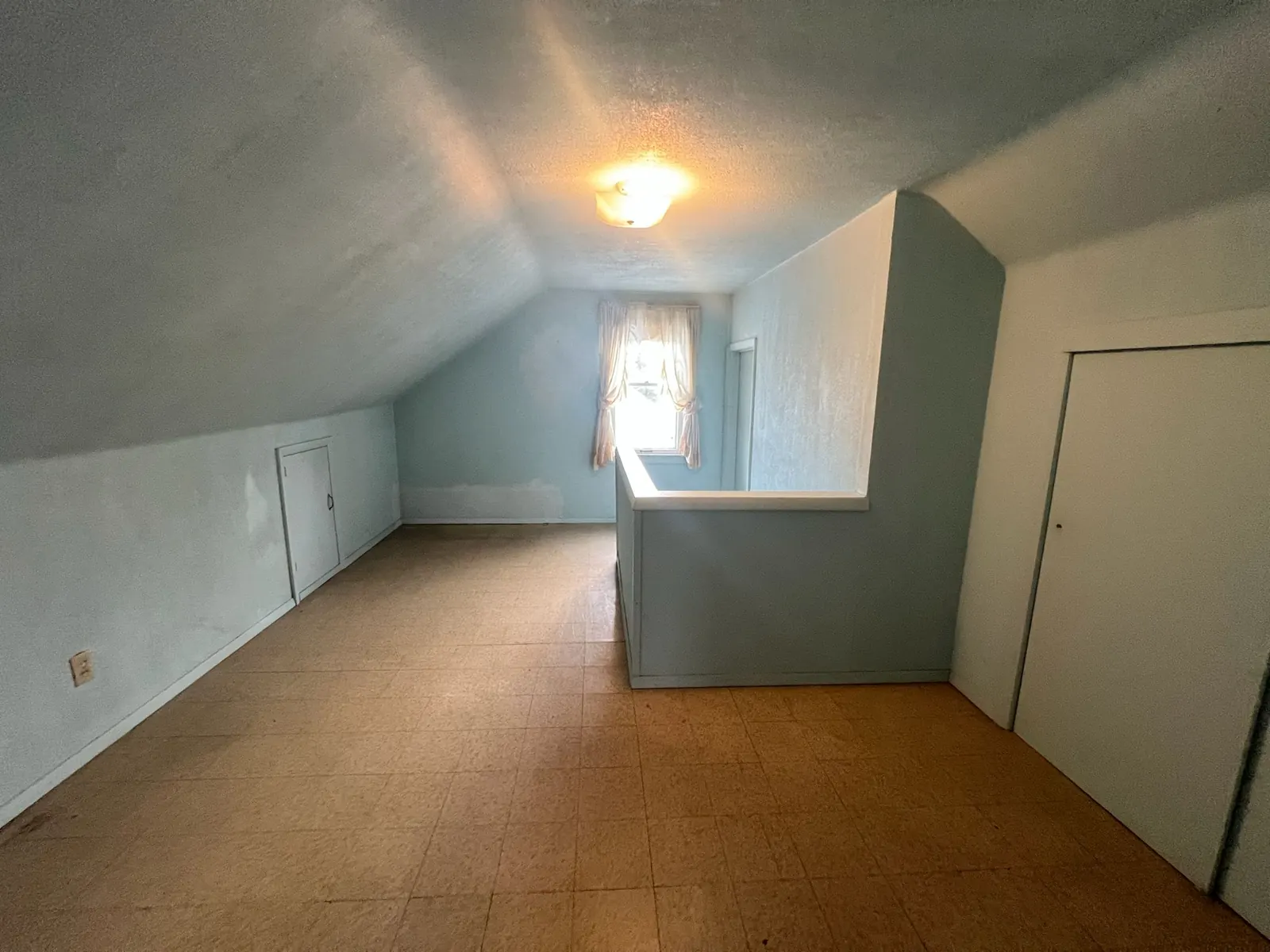 5942 N 38th St, Milwaukee, before renovation